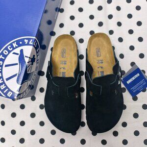 NWT - Women's Black Suede Birkenstock Boston Shoes - Narrow Fit